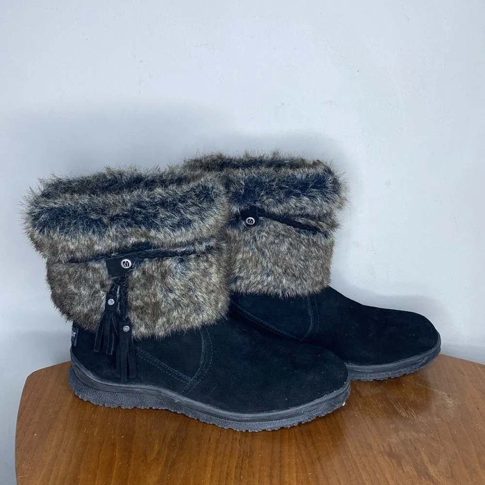 Minnetonka Black Suede Winter Ankle Boots with Faux Fur Cuff Size 9
